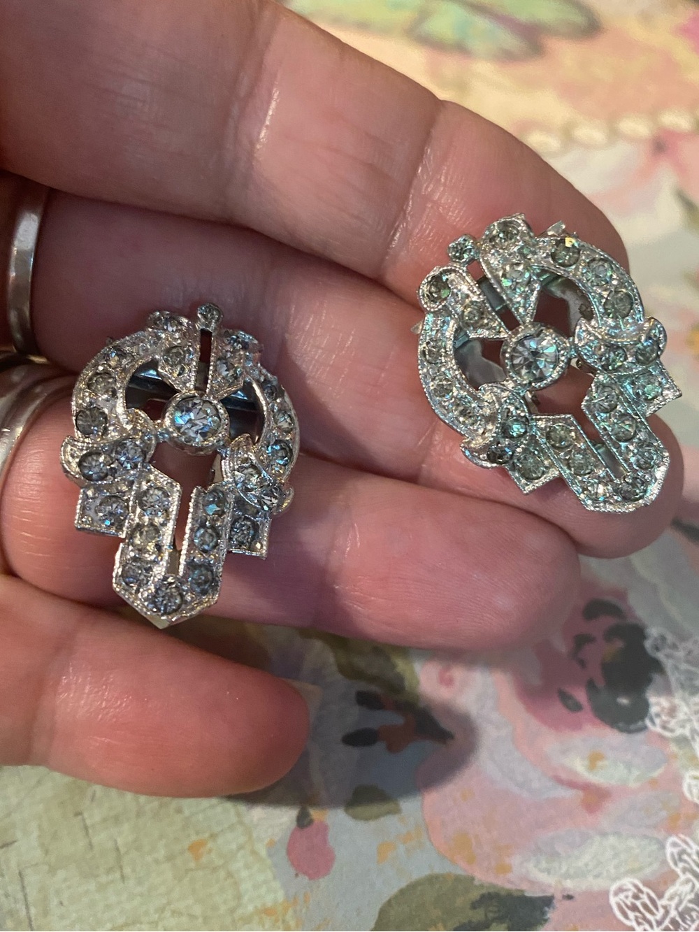 Vintage Art Deco Rhinestone
Dress Clips Pair 1930s Pot
Metal Clear Paste Antique